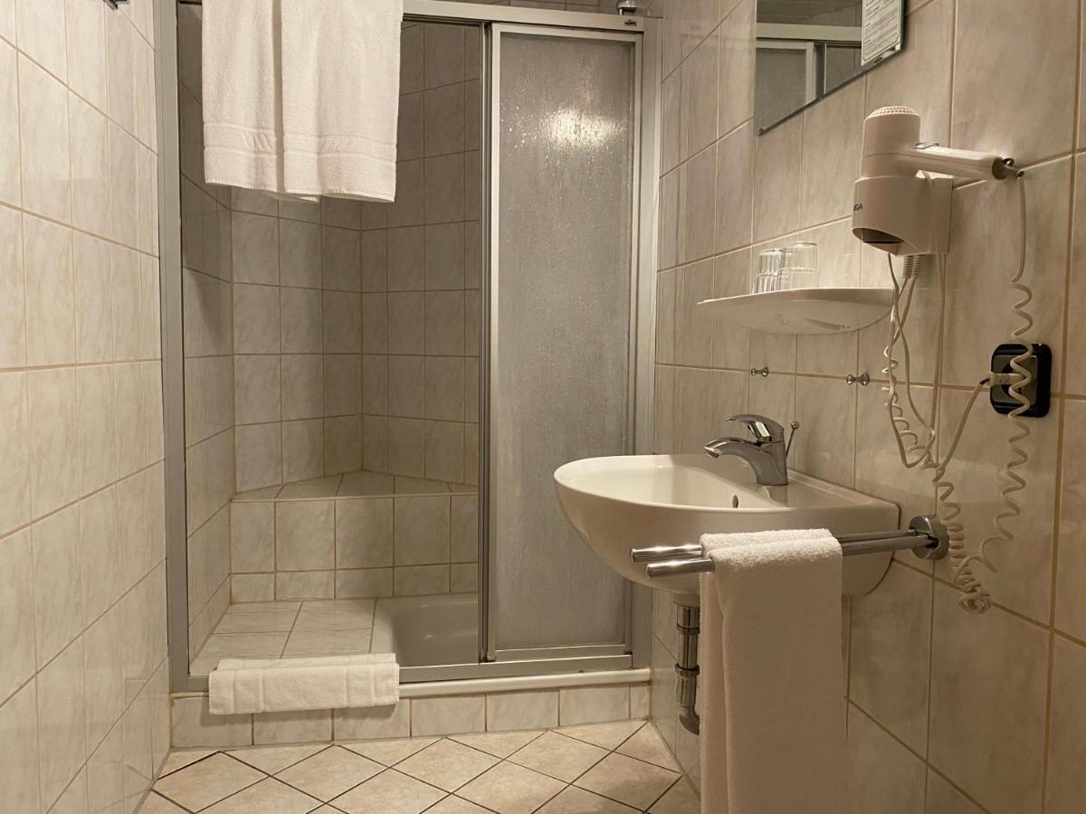Zum Goldenen Adler Hotel Pfarrweisach Luaran gambar